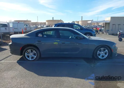 2019 Dodge Charger Sxt Rwd z USA, uszkodzony, nr VIN 2C3CDXBG5KH725603